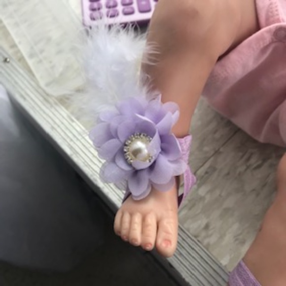 3 pc Infant pearl/flower anklet bare foot sandal - Picture 5 of 6